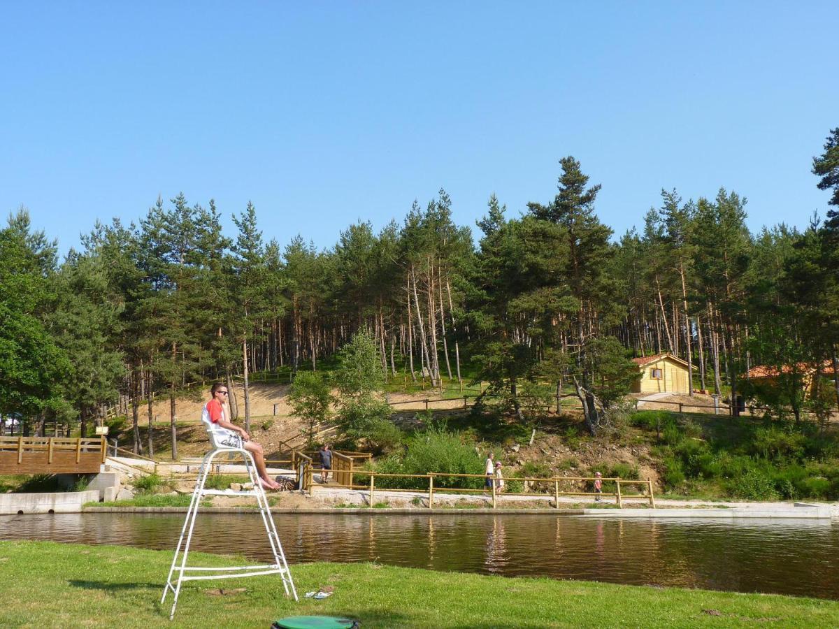 Les Chalets Du Haut-Forez Usson-en-Forez Εξωτερικό φωτογραφία