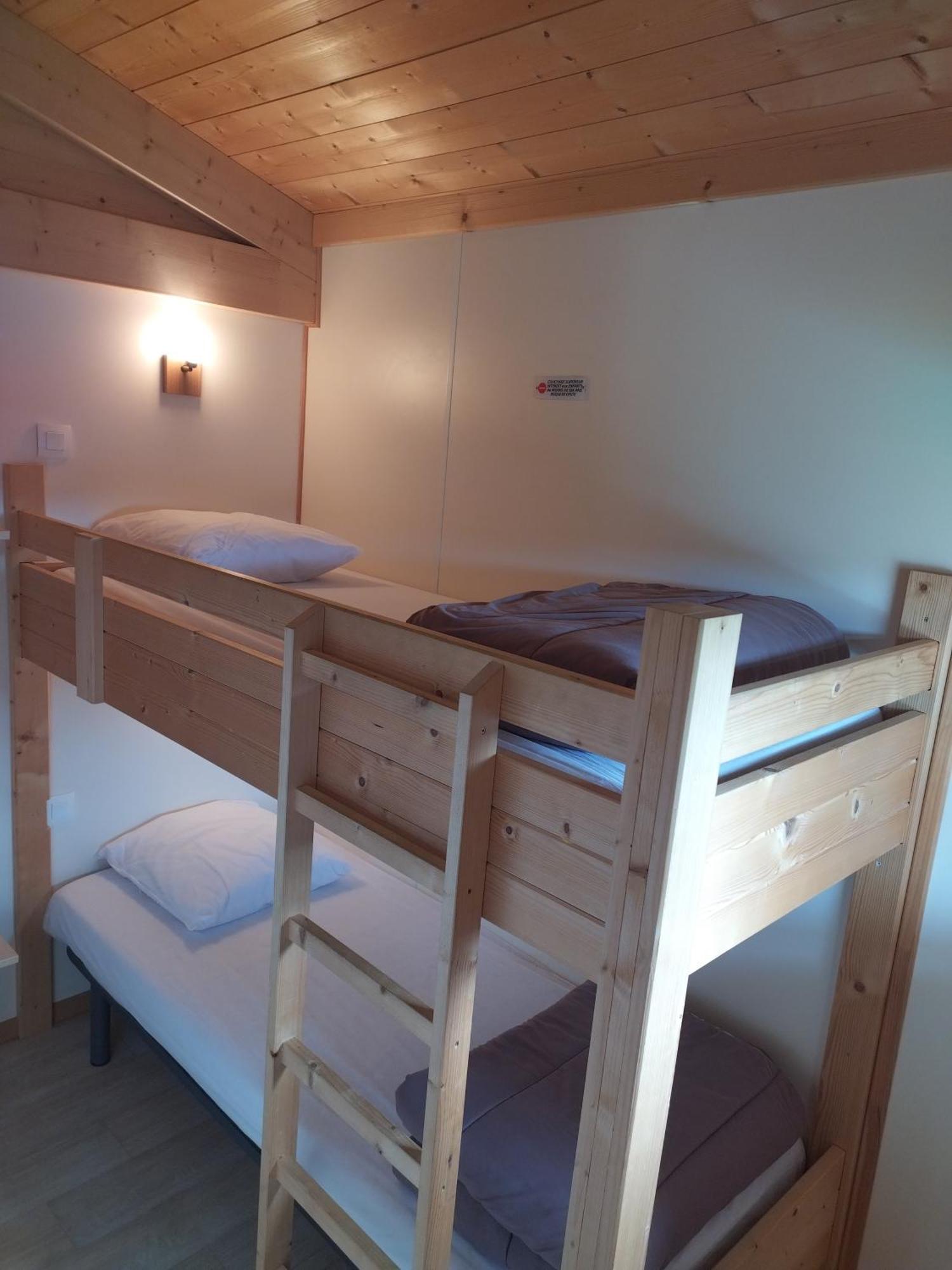 Les Chalets Du Haut-Forez Usson-en-Forez Εξωτερικό φωτογραφία